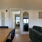 Апартаменти Nap Clifton Village Бристоль