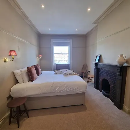 Nap Clifton Village Lejlighed