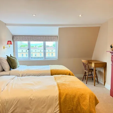 Nap Clifton Village Apartament *