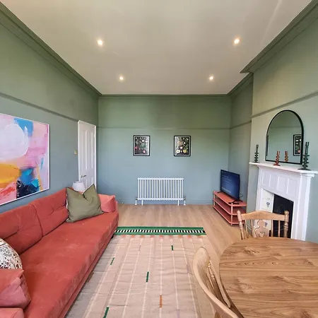 Nap Clifton Village 아파트